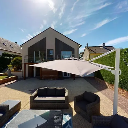 וילה Amare Granville