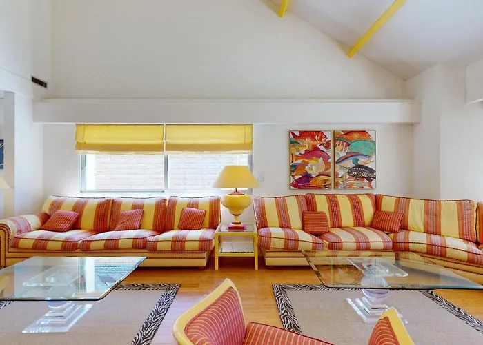 Amare Granville סן-פר-סור-מר