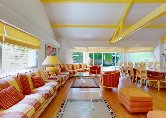 Amare Granville فيلة *