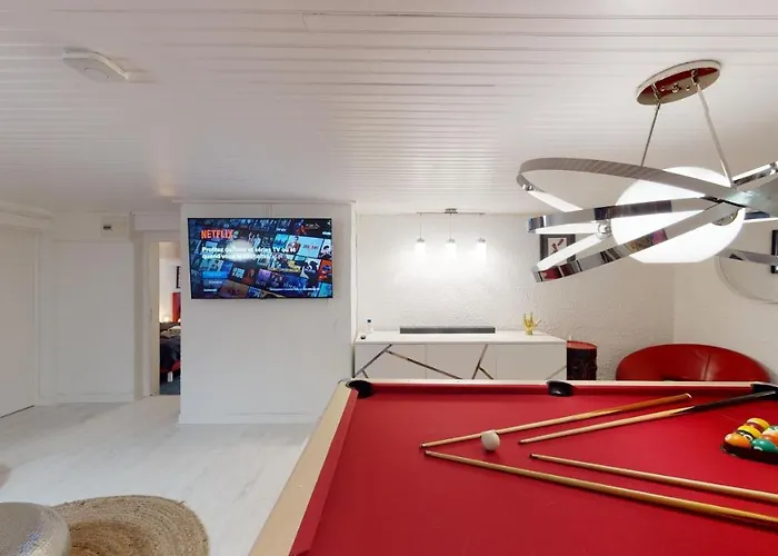 Amare Granville סן-פר-סור-מר