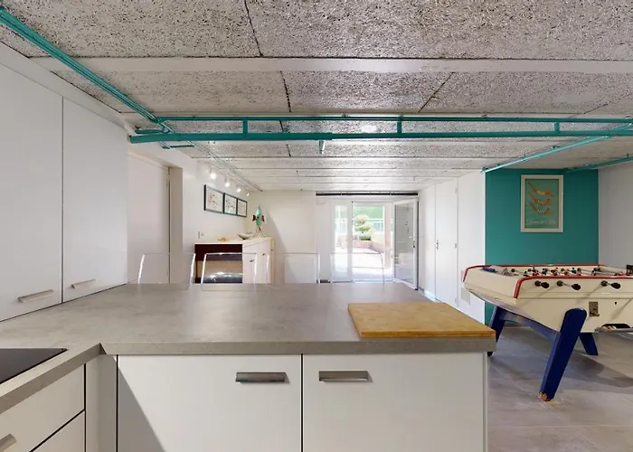 Amare Granville فيلة